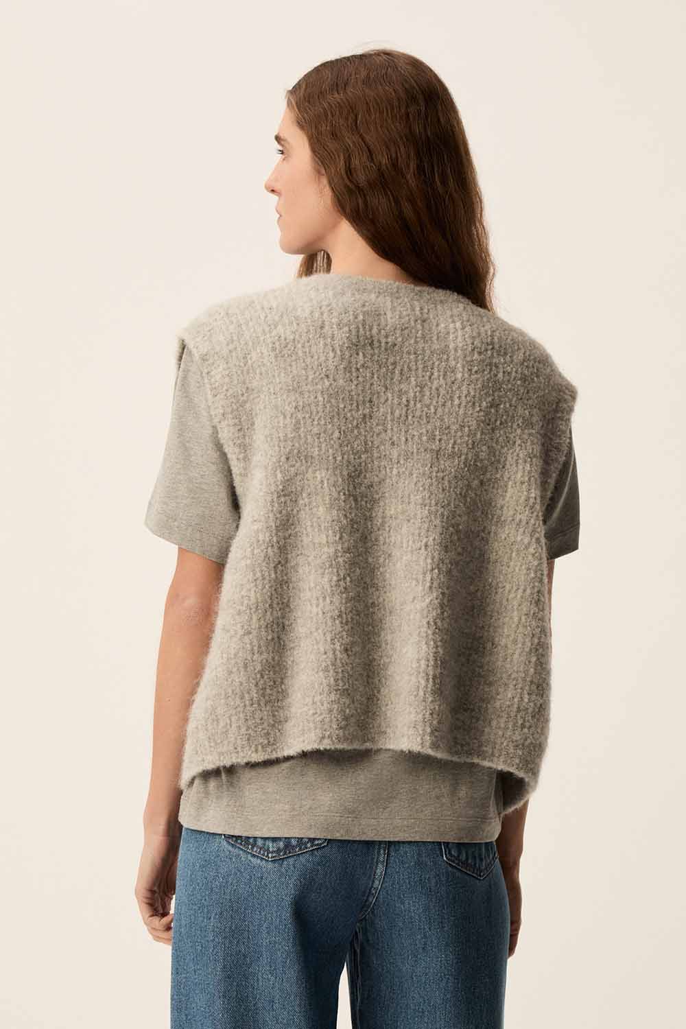 Craig Sleeveless Cardigan