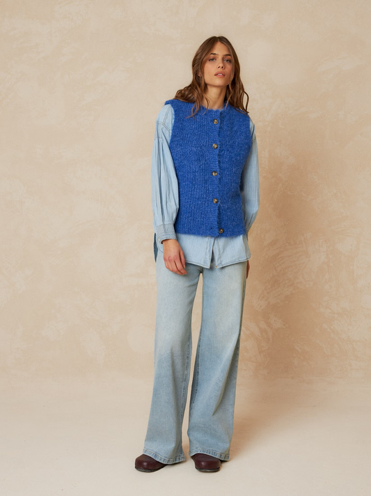 Sleeveless Cardigan in Blue